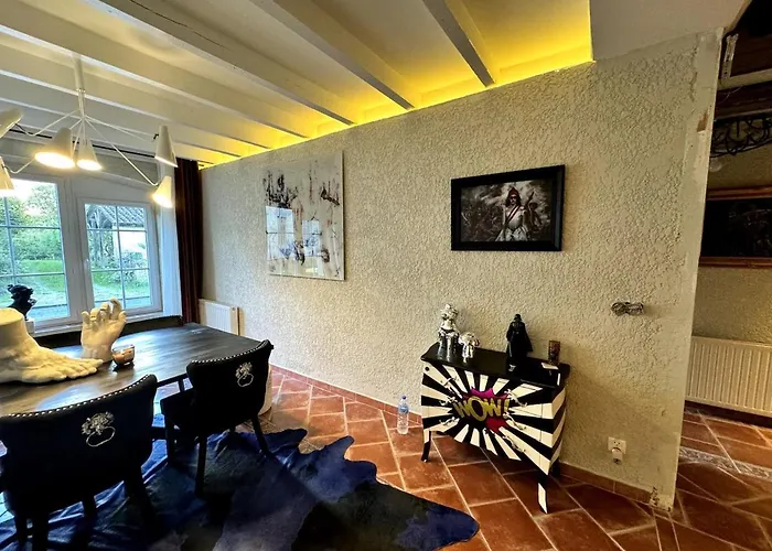 Le Charme 1 A 8 Pax 度假居